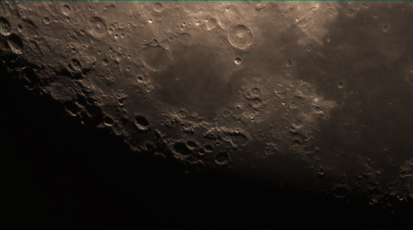 Mond am 30.12.2023