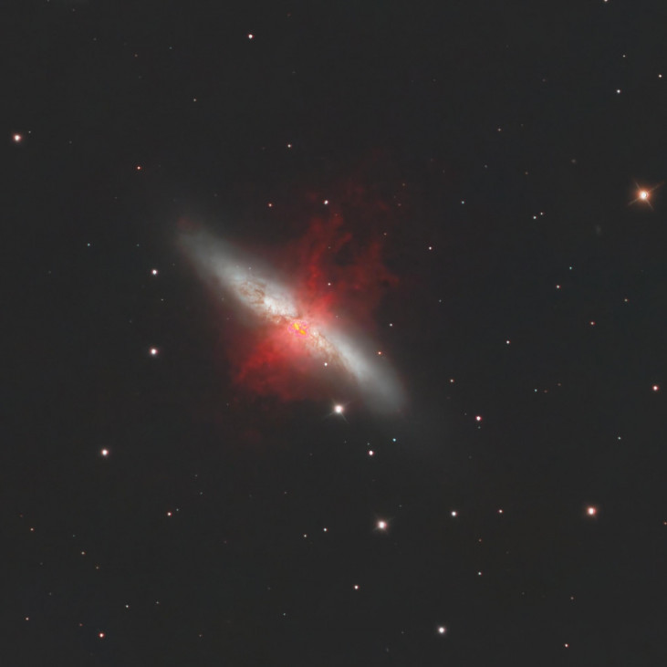 M82 Zigarrengalaxie