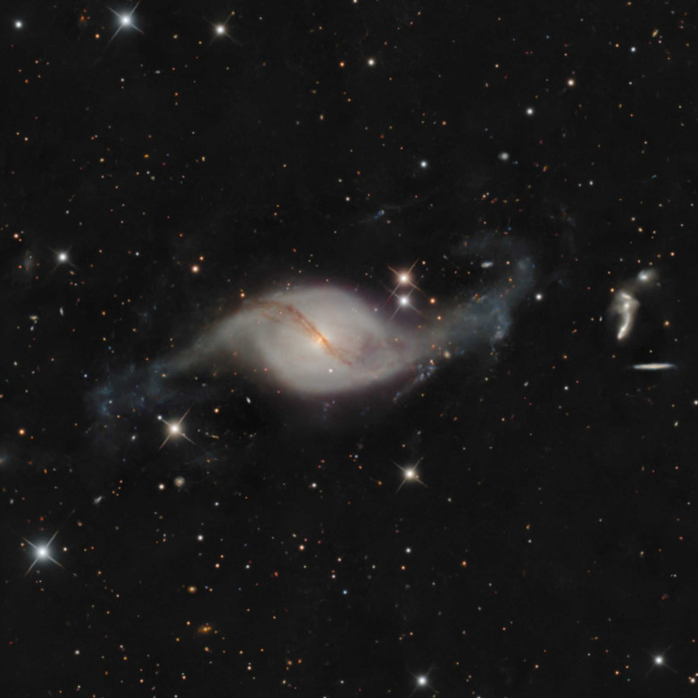NGC3718